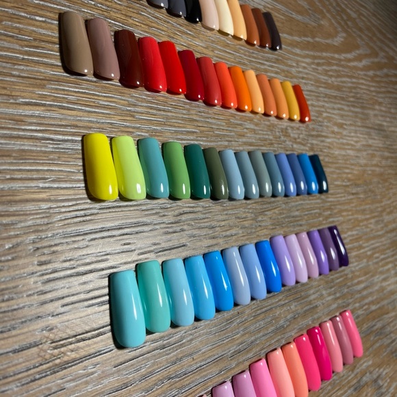 Solid Color Press-On Nails - Picture 1 of 7